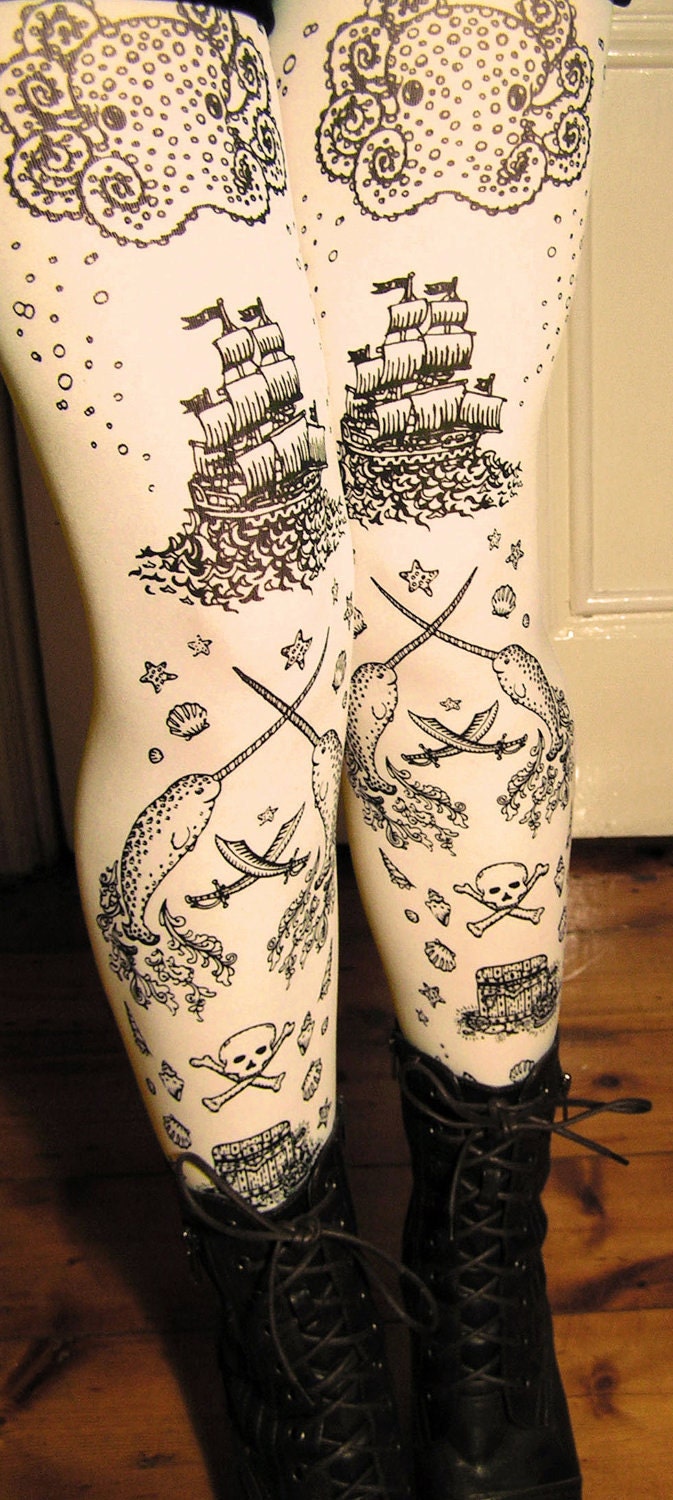 Pirate Tights Large Black Pearl on Deep Cream