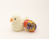 Hand Knit Baby Chick Favor - Perfect for baby parties, baptism, table decoration, easter weddings