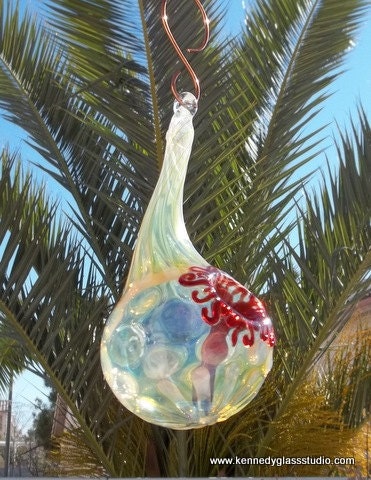 The Kennedy Style Hummingbird Feeder, The Original One Piece Drip-less Hummingbird Feeder/Silver Hobnail Gourd