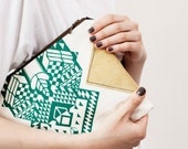 Geometrical Illusion Printed  Leather Pouch  Green No. ZP-203
