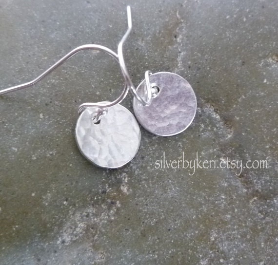 Small Silver Disc Earrings - Simple Silver Earrings - Petite 9.5mm Hammered Sterling Round Circles - SILVER SPOTS