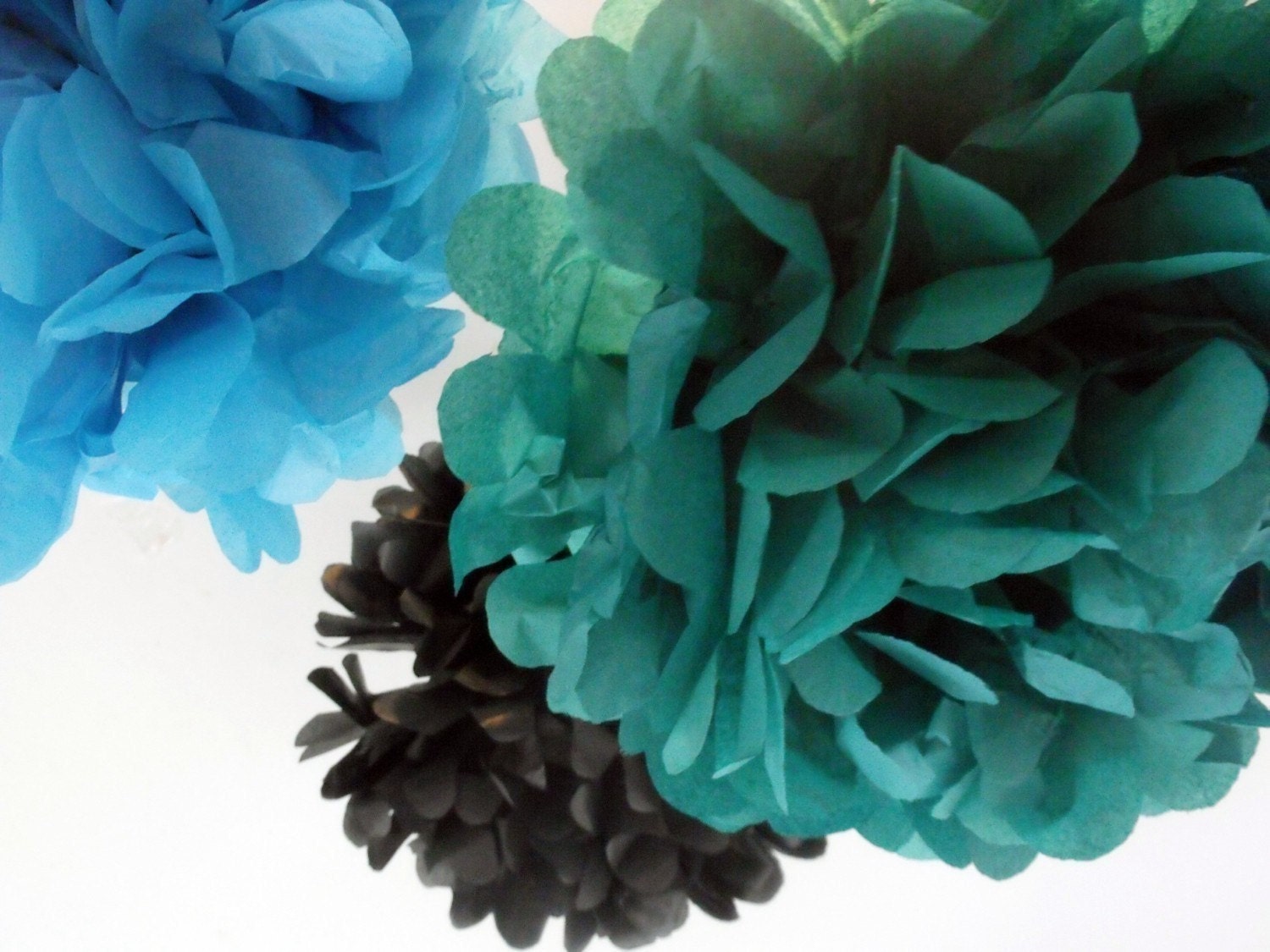 Tissue paper flowers ... 15 Poms ... Pick Your Colors Il_570xn