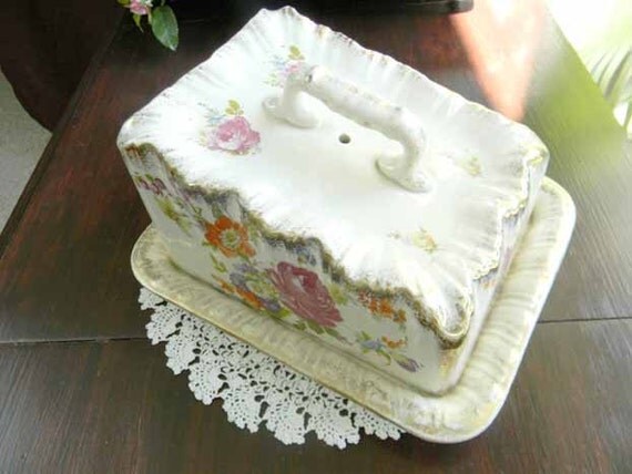 Large Antique Cheese Dish Lidded 5313