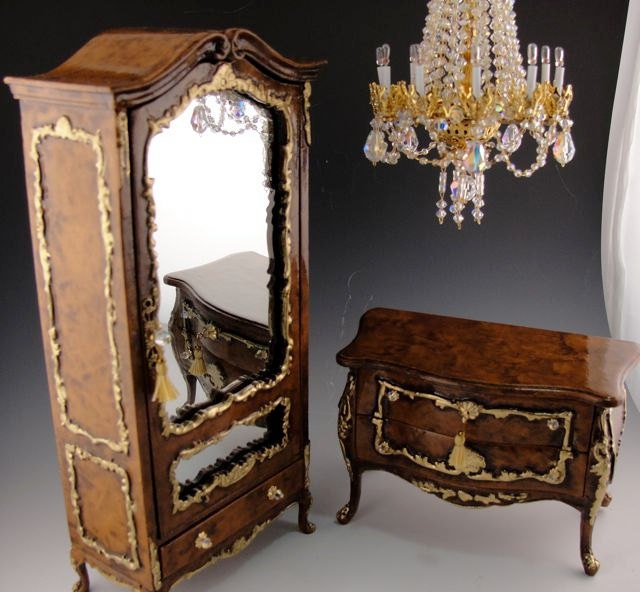 Dollhouse armoire The San Remo