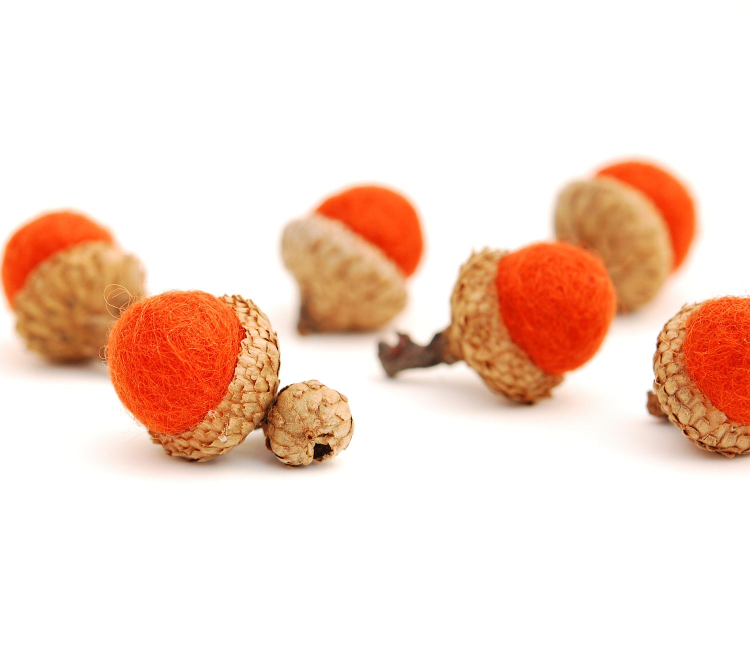 Felted Acorns, orange saffron autumn fall thanksgiving nature woodland decor ecofriendly
