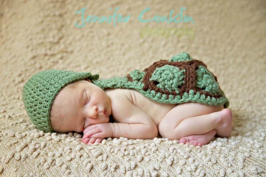 Turtle hat and Cuddle Critter Cape or add a bow for 3.00