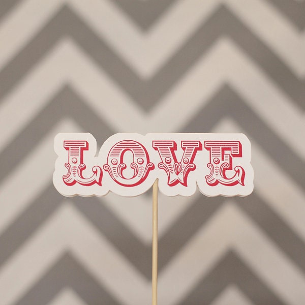 LOVE Cupcake Topper