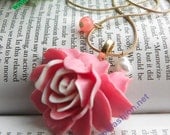 Pretty retro gold pink color rose flower necklace pendant jewelry vintage style