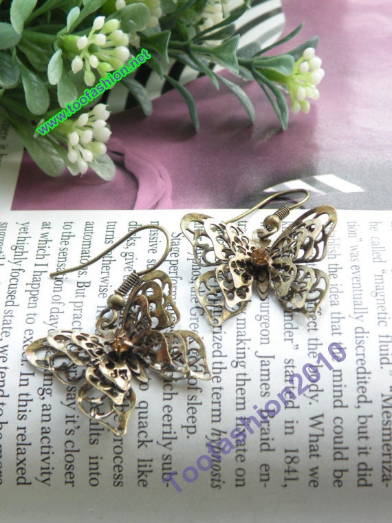 Pretty retro copper 3d butterfly with wings earrings pendant vintage style