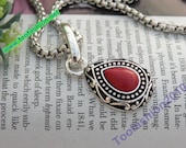 Pretty retro silver drop shape with red stone necklace pendant jewelry vintage style