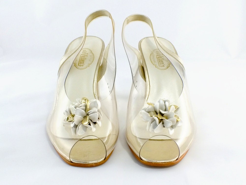 1970s Gold and Clear Peep Toe Cinderella Shoes  Size 8