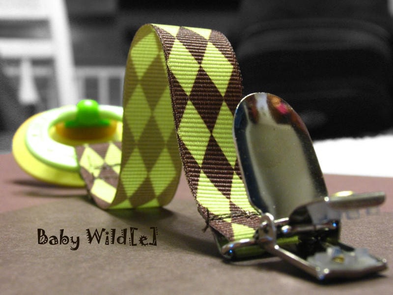 Pacifier Clip Green and Chocolate Argyle - Lime Drop