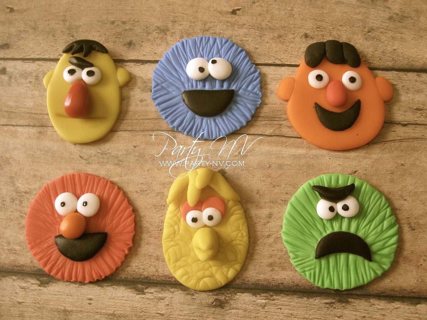 EDIBLE (Fondant Cupcake Toppers) - Sesame Street Inspired Il_570xn