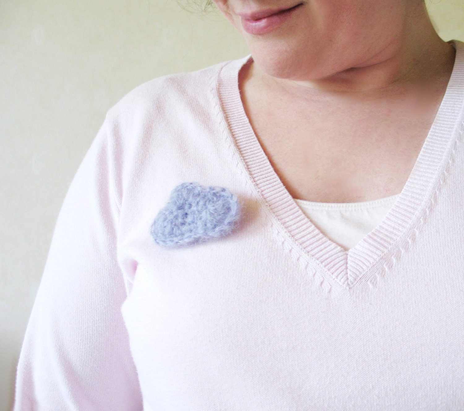 Small Lilac Mohair Cloud Brooch Pastel Cute Summer Winter Fashion freeshippingfrance team trade on