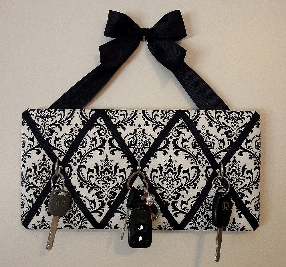 Original French Memo Key Rack Board - Designer Black and White Madison Damask Fabric - 3 hooks - READY TO SHIP