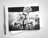 Black and white flowers notecard (Earth)