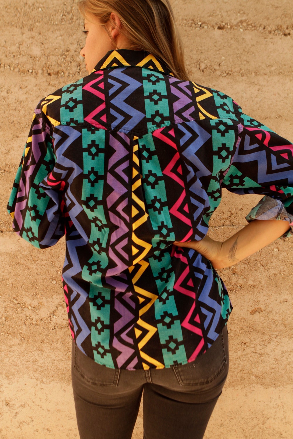 SOUTHWEST 90s bright ikat style SLOUCHY oversize button up