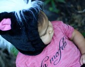 SALE La Mofeta (The Skunk) 12-18 Months White Baby Burnout T Shirt