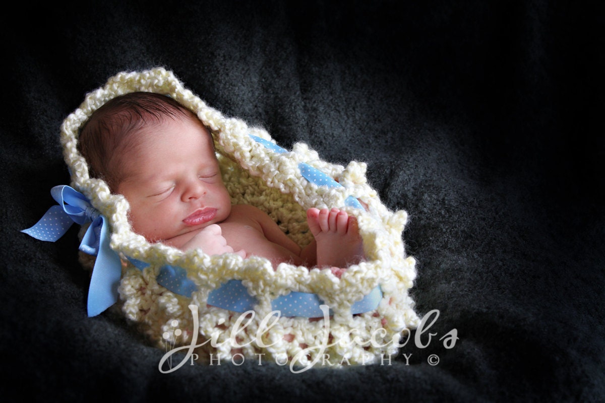 Bubbles Newborn Bowl Photography Prop Crochet Pattern (582)
