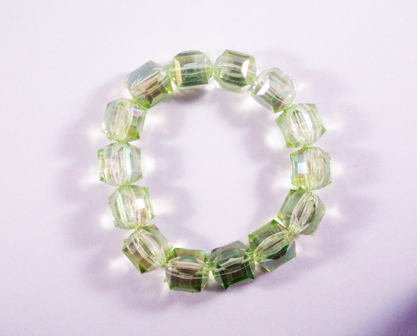Funky Green Faceted Bead Stretchy Bracelet
