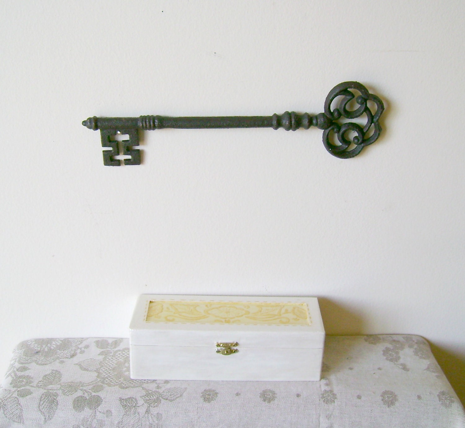 Jewelry Box With Floral Design