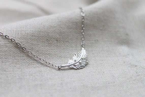 Dainty simple Feather Necklace - S2172-1
