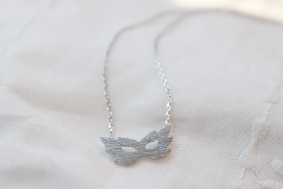 Tiny Fairy Mask charm Necklace - S2226-1