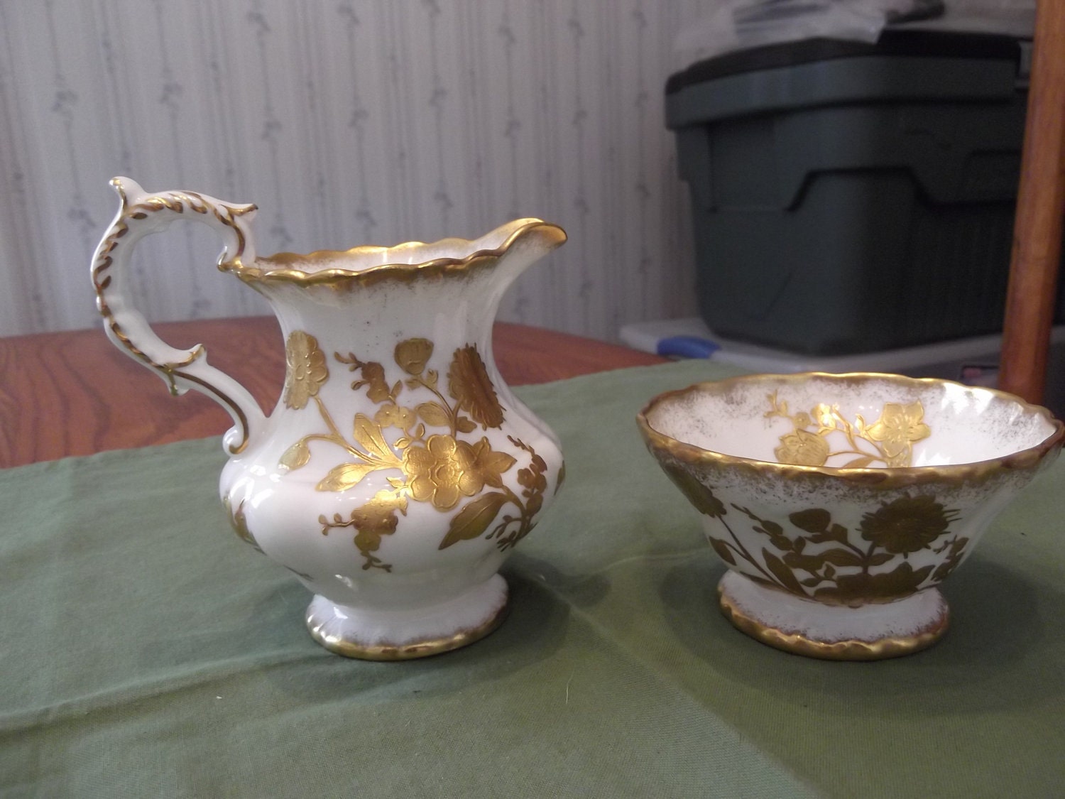 Hammersley Cream & Sugar Set- circa 1939-1959- DS