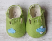 Baby felt shoes, Green booties and slippers for your baby, lucky green shoes