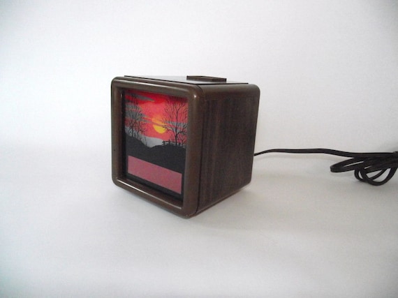 Vintage Spartus Sunset Cube Digital Alarm Clock.