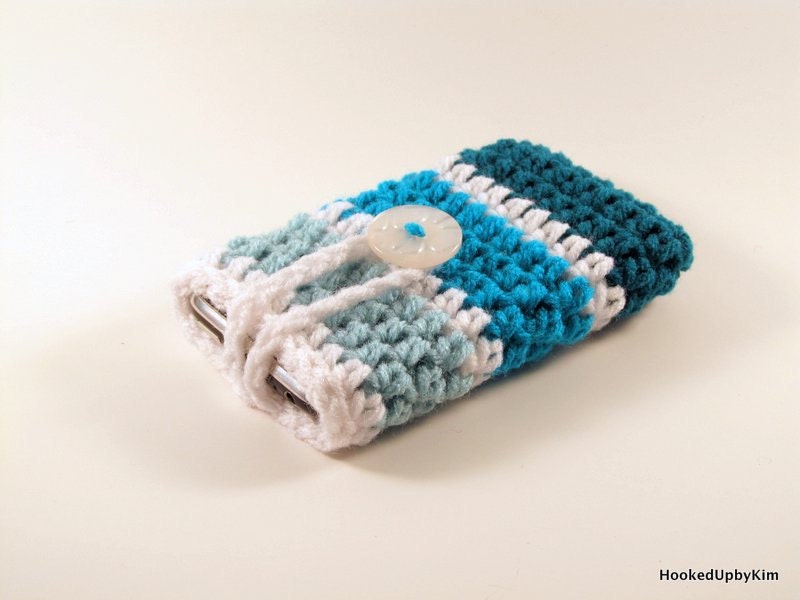 Crocheted iPod / iPhone / MP3 Player / Mobile Phone Cozy in Shades of Blue