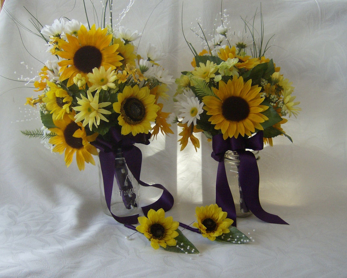 Sunflower and daisy bridal bouquets wedding bouquets and boutonnieres