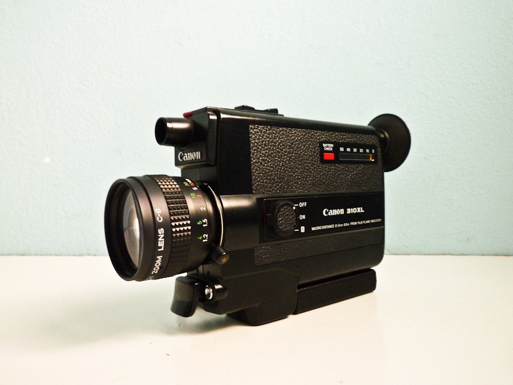 Vintage Film Camera Canon 310 XL Super 8 Movie Fastest Lens