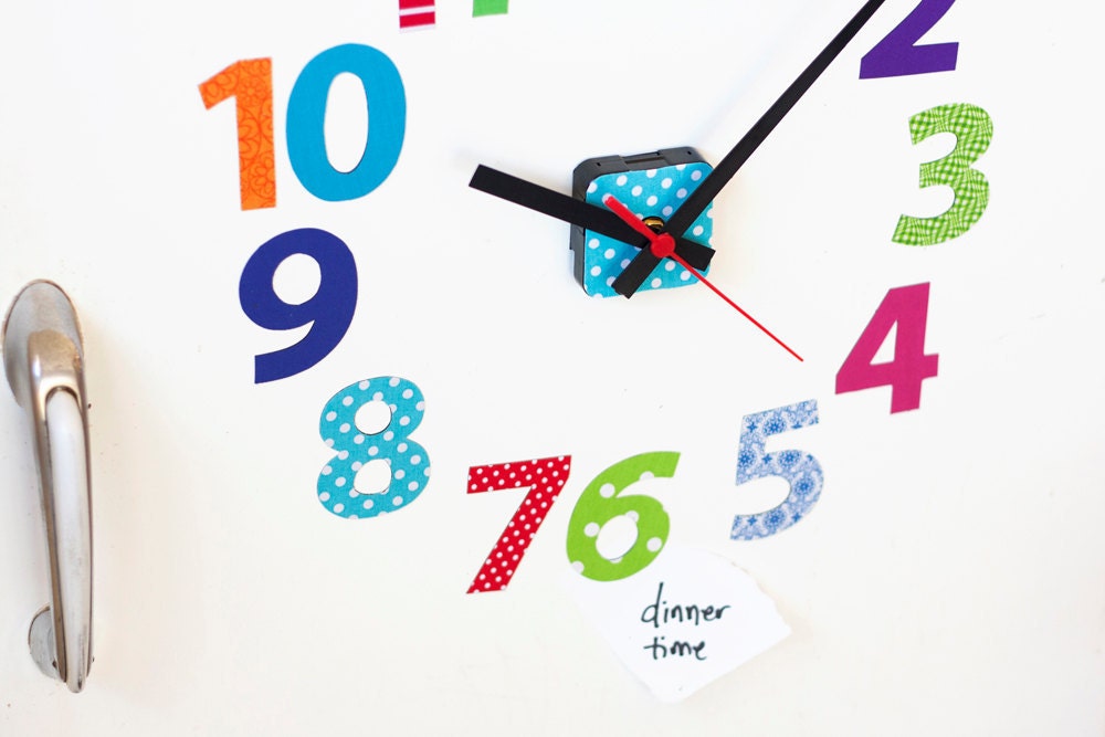 Magnetic fridge clock. '1-12 numbers' design - choose colours