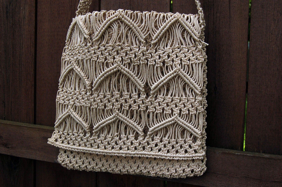 Vintage 1970s Crocheted Bag