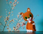 Cute as a button kitty