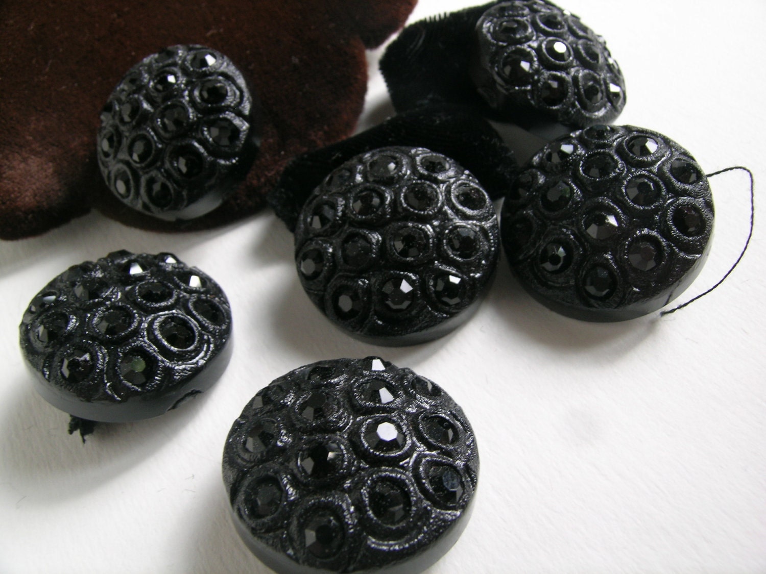 Vintage black jet  rhinestone lucite buttons    VJSE