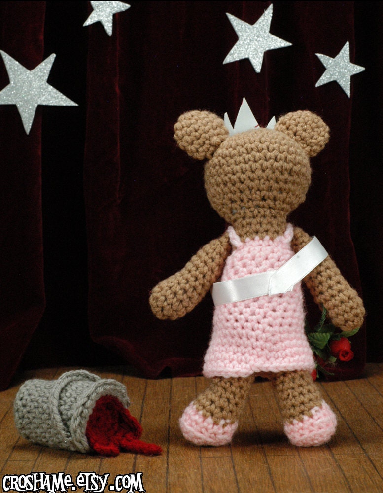 Carrie Bear - CUSTOM crocheted "antigurumi" Prom Queen
