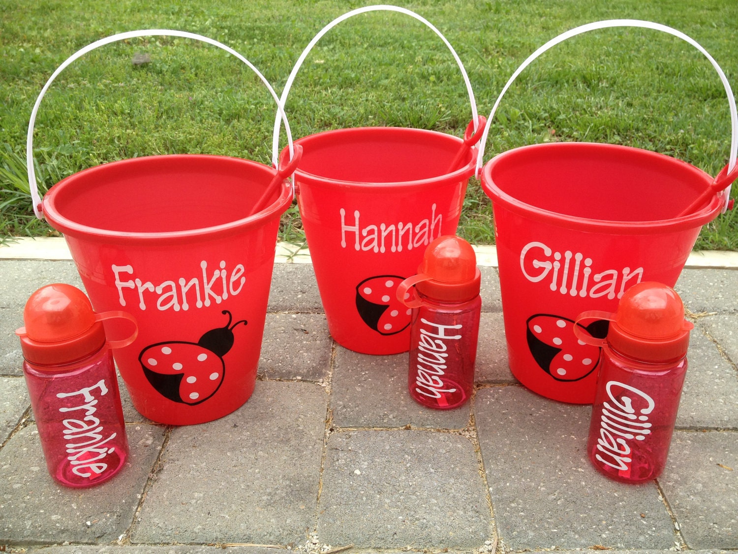 Gift set-Personalized beach bucket with shovel and matching water bottle - name or monogram, ladybug or any design