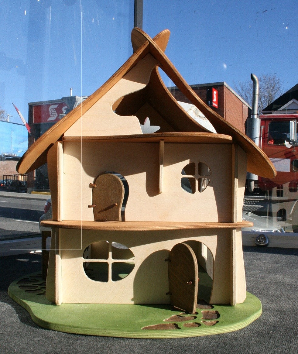 Large Waldorf Doll House (without base)