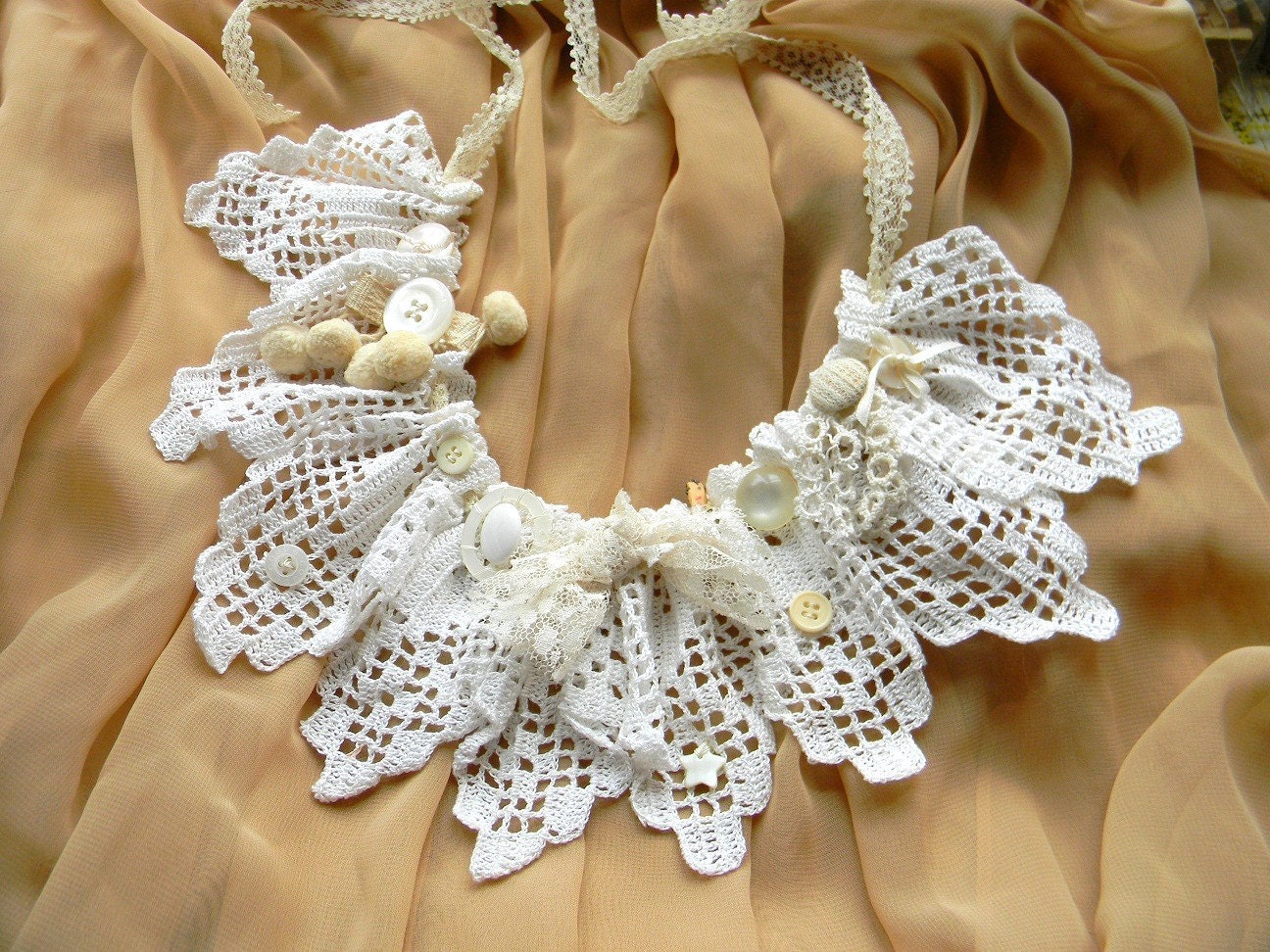 Fabric Fiber Necklace LillyPearll Ivory Sugar and Cream Snippets
