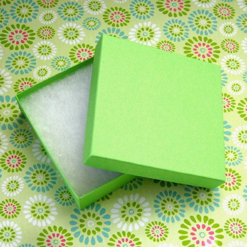 10 Lime Green Cotton Filled Jewelry Boxes 3.5 x 3.5 x 7/8 inch