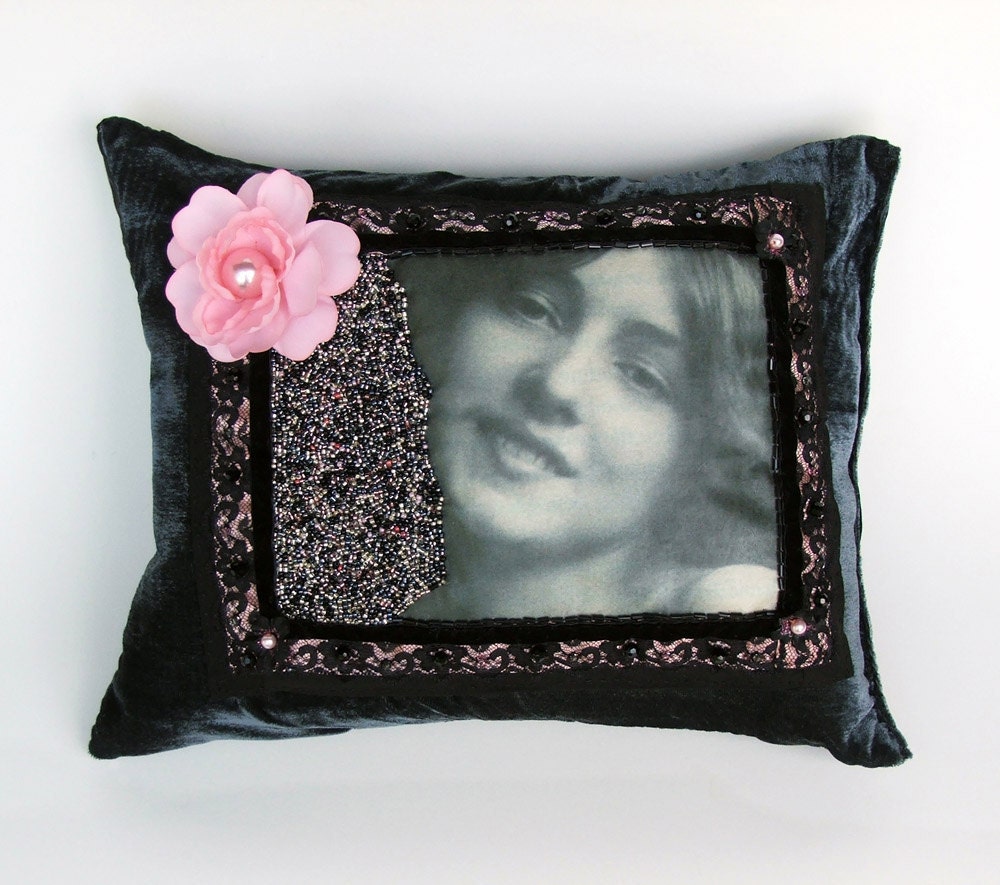beaded pillow - Wild Rose (Evelyn Nesbit) - Gibson Girl, muse, gray, pink and black, grey velvet pillow, pink rose