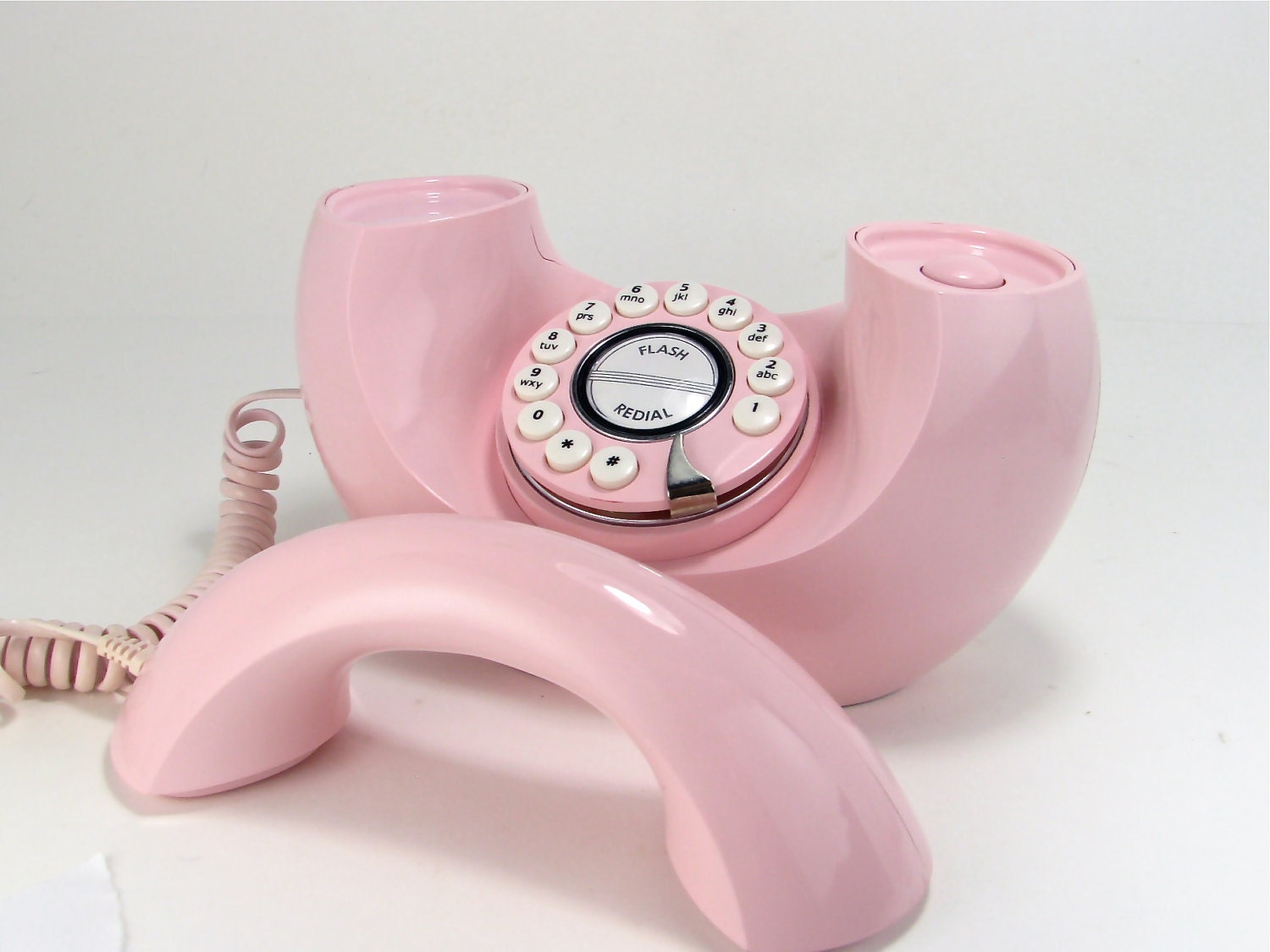 Retro Donut Phone in Cotton Candy Pink