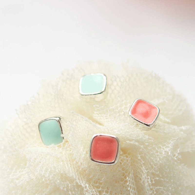 Tiny squares stud earrings-version 2 / choose your color / Mint and Peach 2 colors