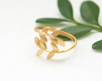 Gold leaf ring
