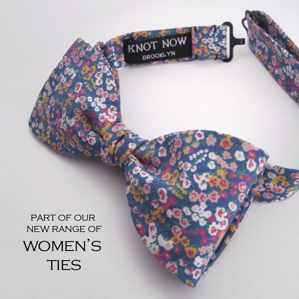 Women's Bowtie - Blue floral cotton