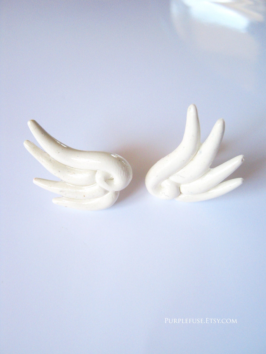 White Chibi Wing Stud Earrings
