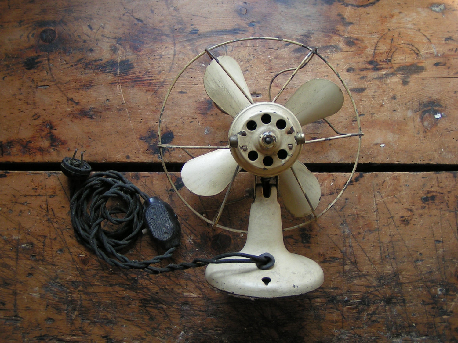 Vintage Tiny Polar Cub Fan, patented 1921