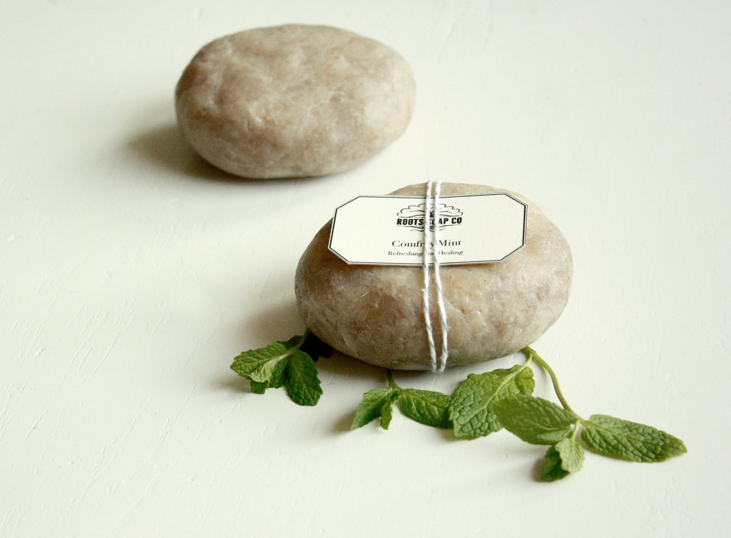 Comfrey Spearmint Soap Round / Cold Process Soap, Eco Friendly Soap / Organic Comfrey